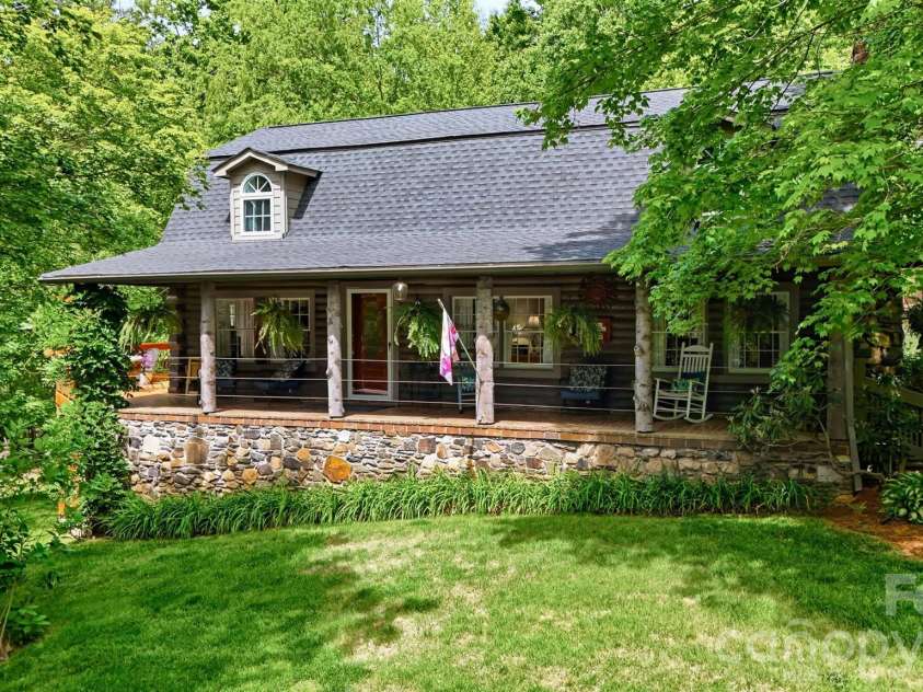 3497 Blue Creek Road, Lenoir, NC 28645.  MLS# CAR4379201, YatesRealty ID 22922. 