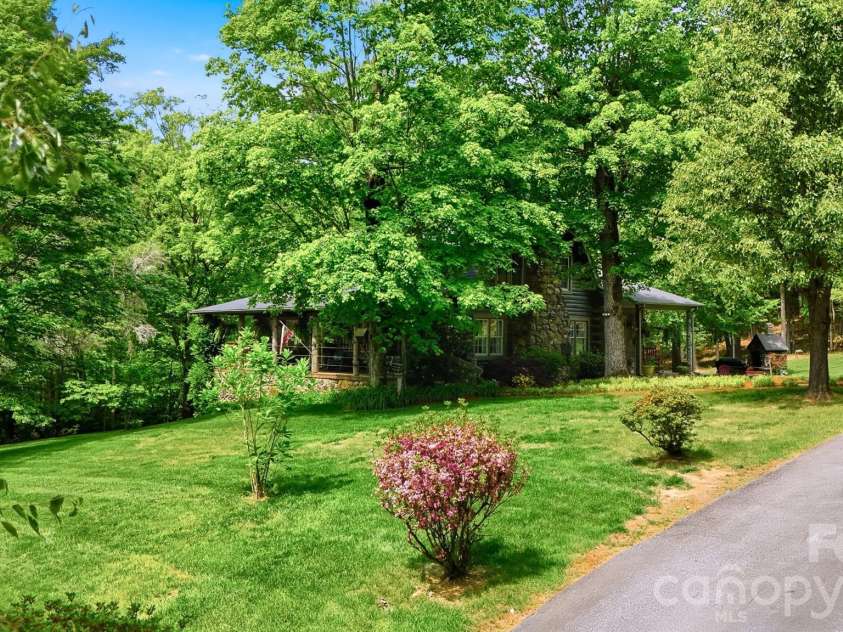3497 Blue Creek Road, Lenoir, NC 28645.  MLS# CAR4379201, YatesRealty ID 22922. 