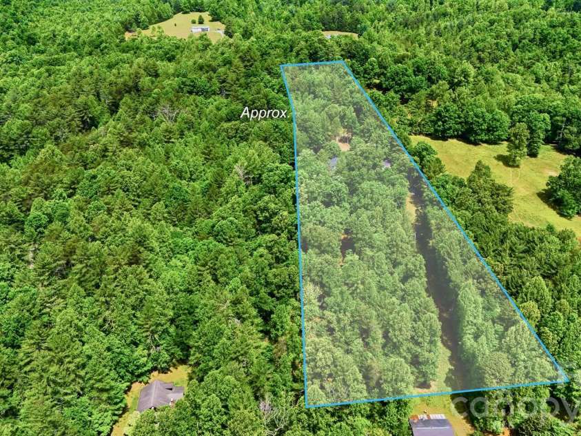 3497 Blue Creek Road, Lenoir, NC 28645.  MLS# CAR4379201, YatesRealty ID 22922. 