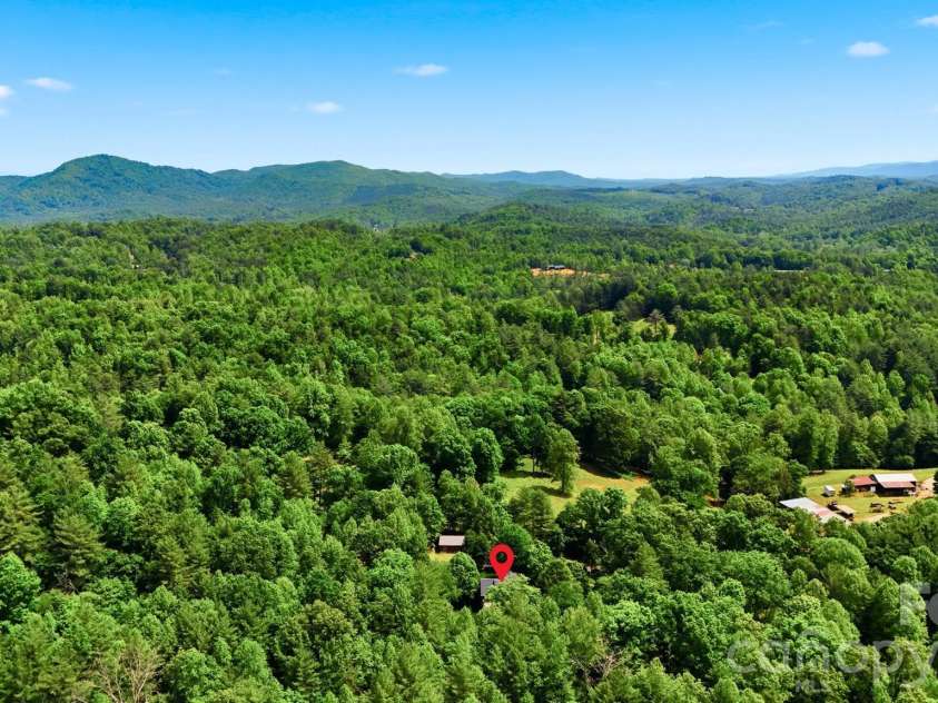 3497 Blue Creek Road, Lenoir, NC 28645.  MLS# CAR4379201, YatesRealty ID 22922. 