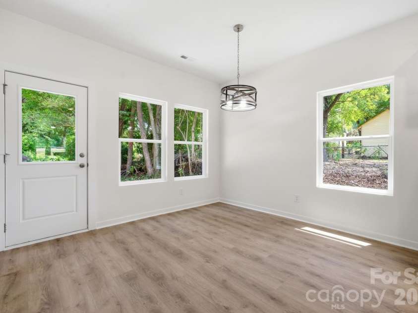 1150 Sloop Avenue, Kannapolis, NC 28083.  MLS# CAR4369219, YatesRealty ID 22923. Dining Area