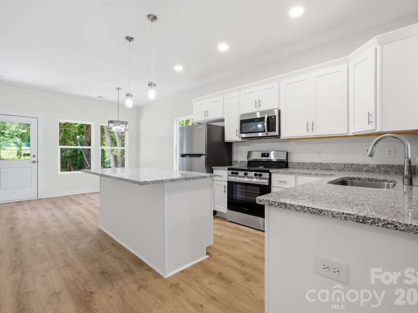 1150 Sloop Avenue, Kannapolis, NC 28083.  MLS# CAR4369219, YatesRealty ID 22923. Kitchen