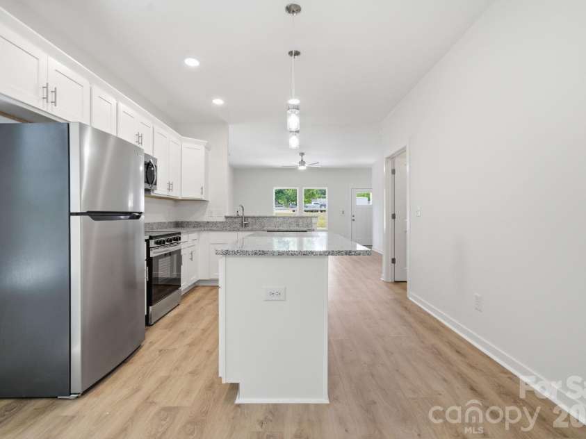 1150 Sloop Avenue, Kannapolis, NC 28083.  MLS# CAR4369219, YatesRealty ID 22923. Kitchen