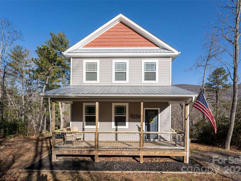 7 Pineview Road, Fairview, NC 28730.  MLS# CAR4211206, YatesRealty ID 22923. 