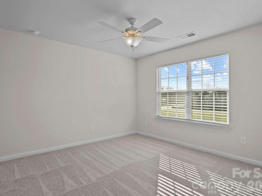 15721 White Quartz Lane, Davidson, NC 28036.  MLS# CAR4351942, YatesRealty ID 22924. Secondary bedroom