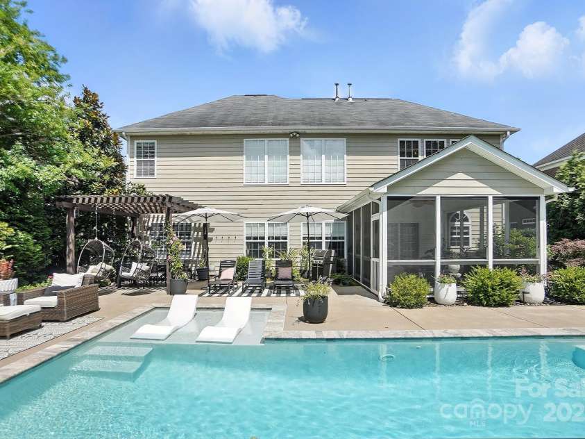 606 Vega Street, Concord, NC 28027.  MLS# CAR4273117, YatesRealty ID 22924. 