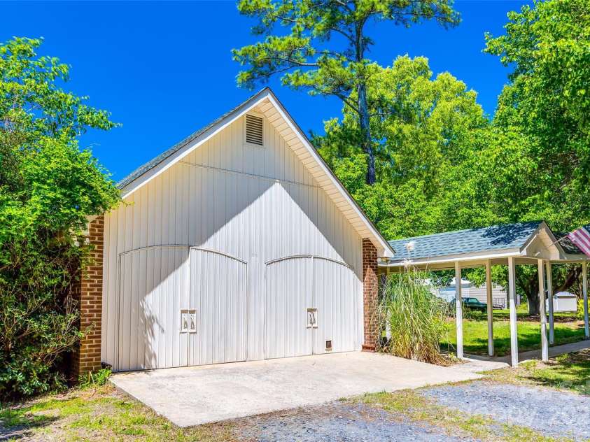 1774 HWY 55 Highway, Clover, SC 29710.  MLS# CAR4228962, YatesRealty ID 22925. 