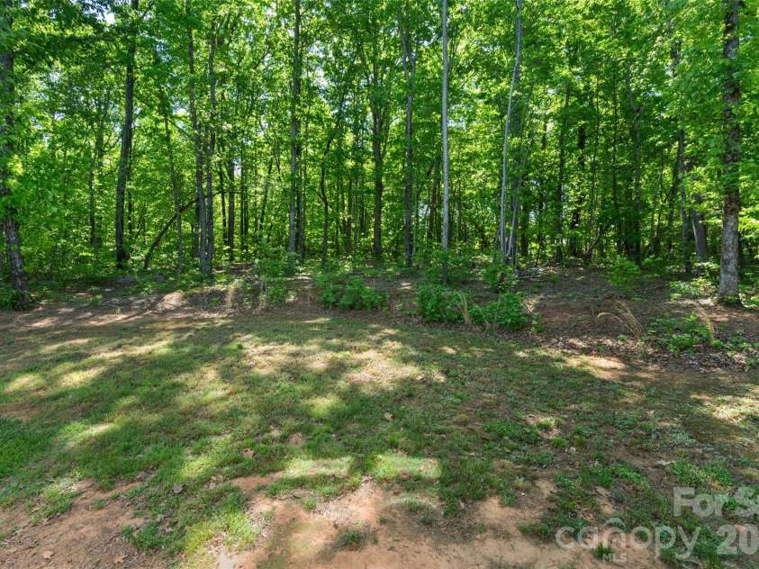 3690 Innes Lane, Maiden, NC 28650.  MLS# CAR4375049, YatesRealty ID 22927. 