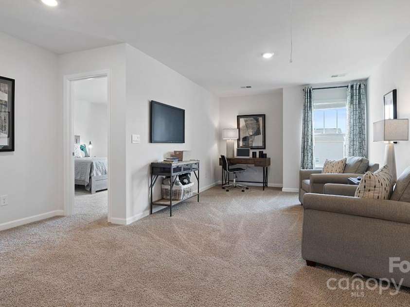 3719 Coleman Drive, Charlotte, NC 28215.  MLS# CAR4216057, YatesRealty ID 22929. 