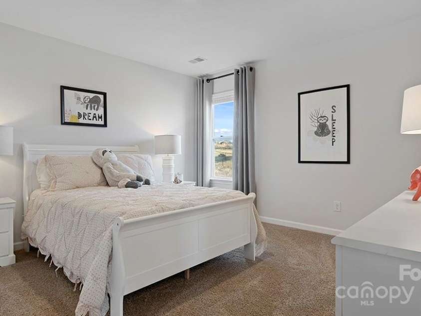 3719 Coleman Drive, Charlotte, NC 28215.  MLS# CAR4216057, YatesRealty ID 22929. 