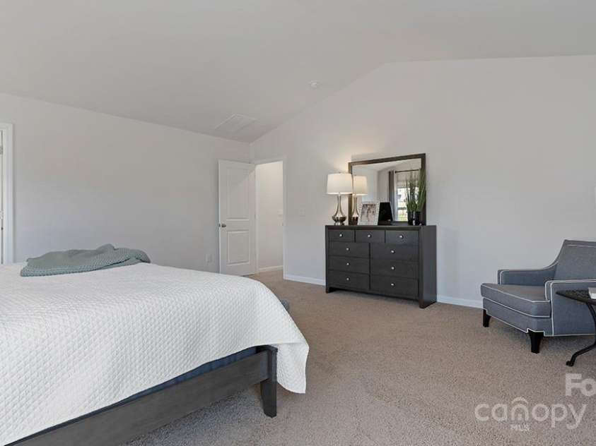 3719 Coleman Drive, Charlotte, NC 28215.  MLS# CAR4216057, YatesRealty ID 22929. 