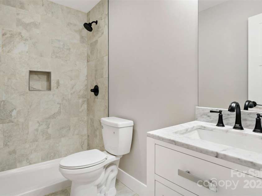 136 Northbend Drive, Asheville, NC 28804.  MLS# CAR4195615, YatesRealty ID 2293. 