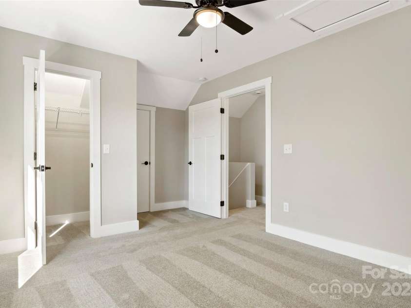 136 Northbend Drive, Asheville, NC 28804.  MLS# CAR4195615, YatesRealty ID 2293. 