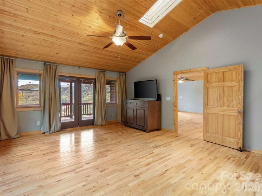 346 Appaloosa Trail, Burnsville, NC 28714.  MLS# CAR4312103, YatesRealty ID 2293. 