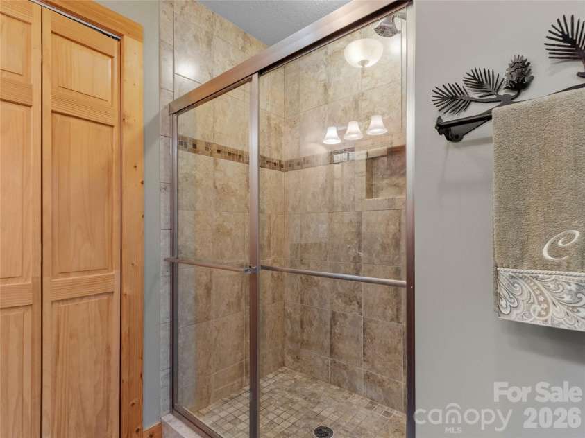 346 Appaloosa Trail, Burnsville, NC 28714.  MLS# CAR4312103, YatesRealty ID 2293. 