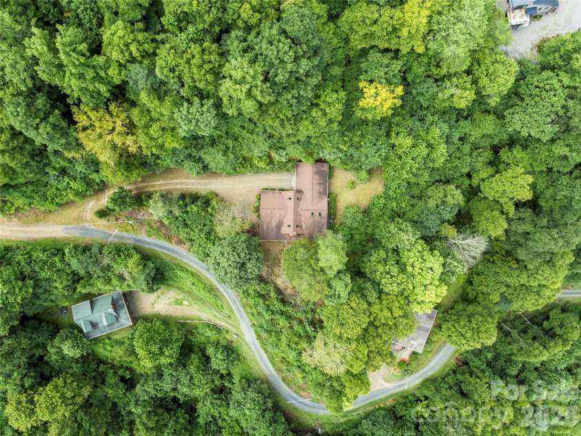 346 Appaloosa Trail, Burnsville, NC 28714.  MLS# CAR4312103, YatesRealty ID 2293. 