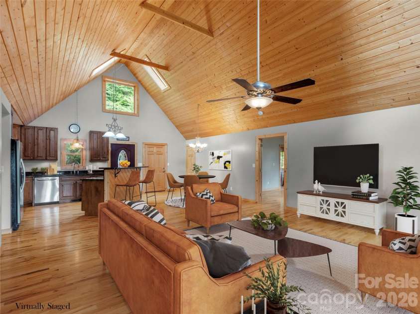 346 Appaloosa Trail, Burnsville, NC 28714.  MLS# CAR4312103, YatesRealty ID 2293. Great room-virtually stages