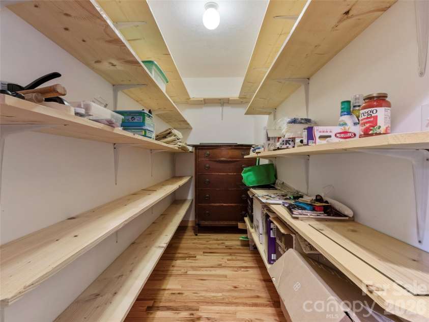 346 Appaloosa Trail, Burnsville, NC 28714.  MLS# CAR4312103, YatesRealty ID 2293. Pantry/storage