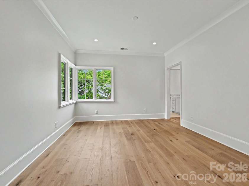 3701 Pelham Lane, Charlotte, NC 28211.  MLS# CAR4361615, YatesRealty ID 22930. Bedroom
