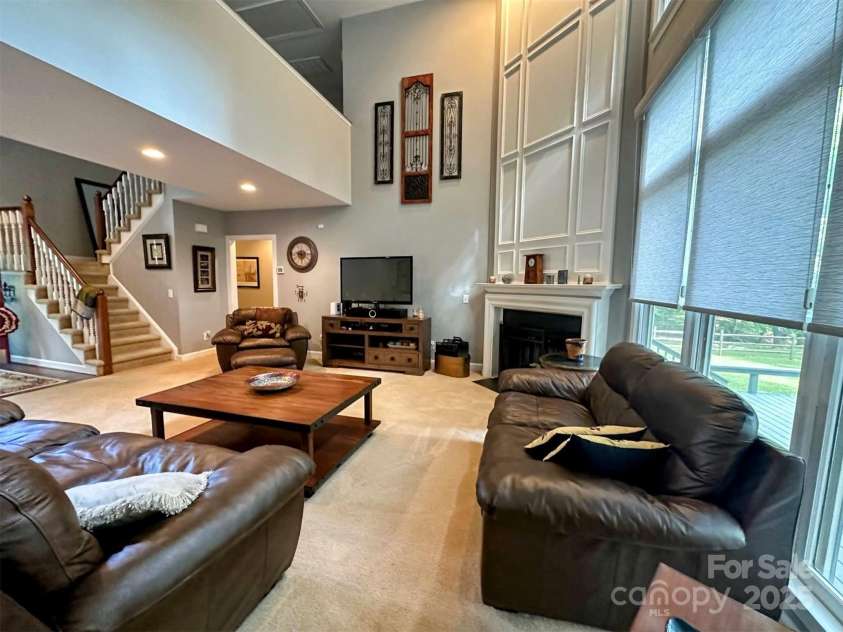 12610 Angel Oak Drive, Huntersville, NC 28078.  MLS# CAR4257893, YatesRealty ID 22932. 