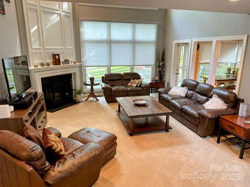 12610 Angel Oak Drive, Huntersville, NC 28078.  MLS# CAR4257893, YatesRealty ID 22932. 