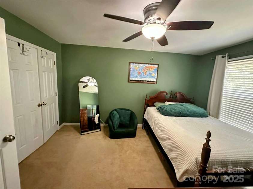 12610 Angel Oak Drive, Huntersville, NC 28078.  MLS# CAR4257893, YatesRealty ID 22932. 