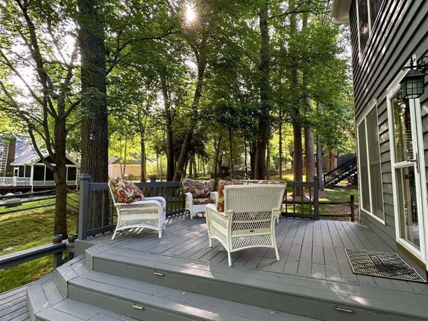 12610 Angel Oak Drive, Huntersville, NC 28078.  MLS# CAR4257893, YatesRealty ID 22932. 