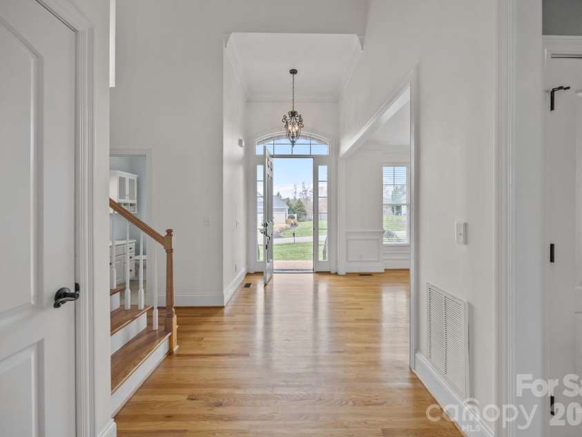 141 Winding Creek Drive, Troutman, NC 28166.  MLS# CAR4353880, YatesRealty ID 22933. Entry hall