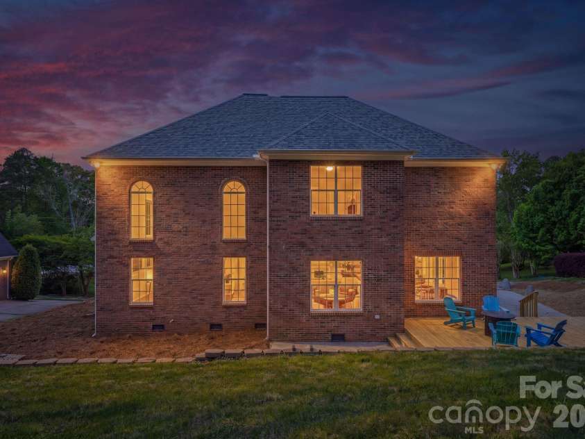131 Normandy Road, Mooresville, NC 28117.  MLS# CAR4401226, YatesRealty ID 22934. 