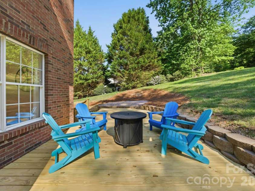 131 Normandy Road, Mooresville, NC 28117.  MLS# CAR4401226, YatesRealty ID 22934. 