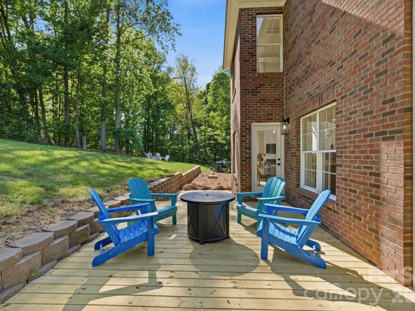 131 Normandy Road, Mooresville, NC 28117.  MLS# CAR4401226, YatesRealty ID 22934. 