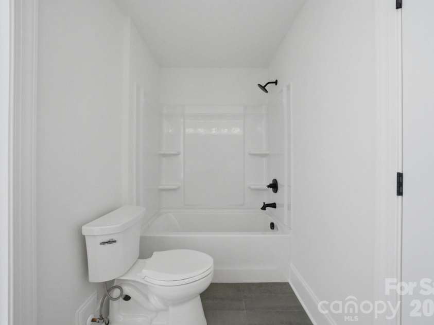 131 Normandy Road, Mooresville, NC 28117.  MLS# CAR4401226, YatesRealty ID 22934. 