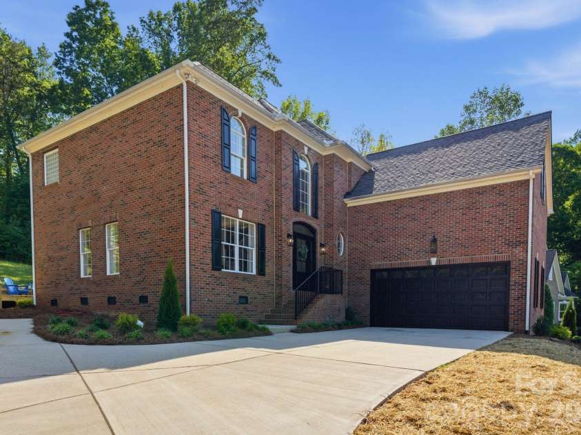 131 Normandy Road, Mooresville, NC 28117.  MLS# CAR4401226, YatesRealty ID 22934. 