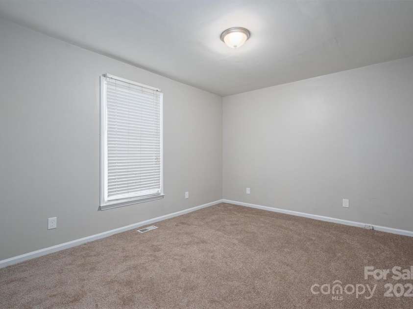 121 Pam Drive, Gastonia, NC 28056.  MLS# CAR4207996, YatesRealty ID 22935. Bedroom 3