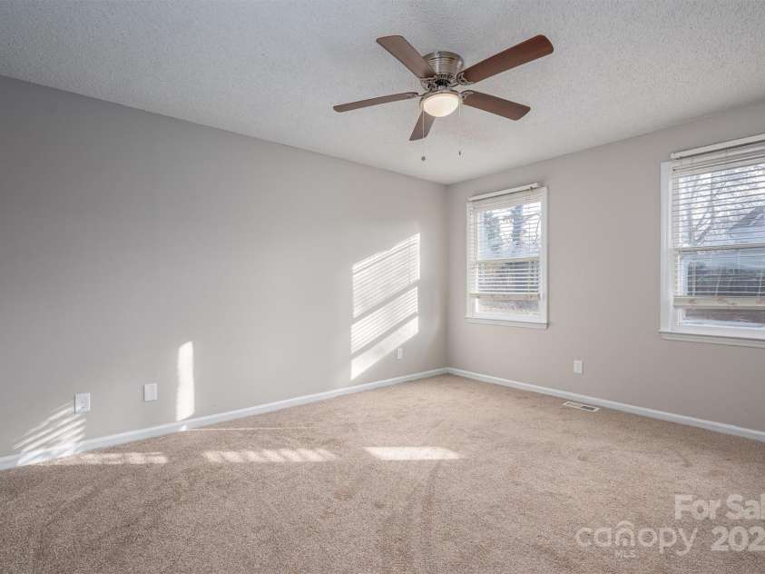 121 Pam Drive, Gastonia, NC 28056.  MLS# CAR4207996, YatesRealty ID 22935. Primary Bedroom