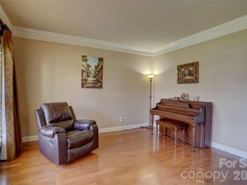 15100 Durmast Court, Mint Hill, NC 28227.  MLS# CAR4373176, YatesRealty ID 22935. Sitting Room or Flex Space