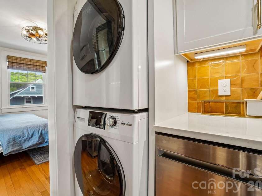 109 Liberty Street, Asheville, NC 28801.  MLS# CAR4374885, YatesRealty ID 22936. Stackable Washer & Dryer