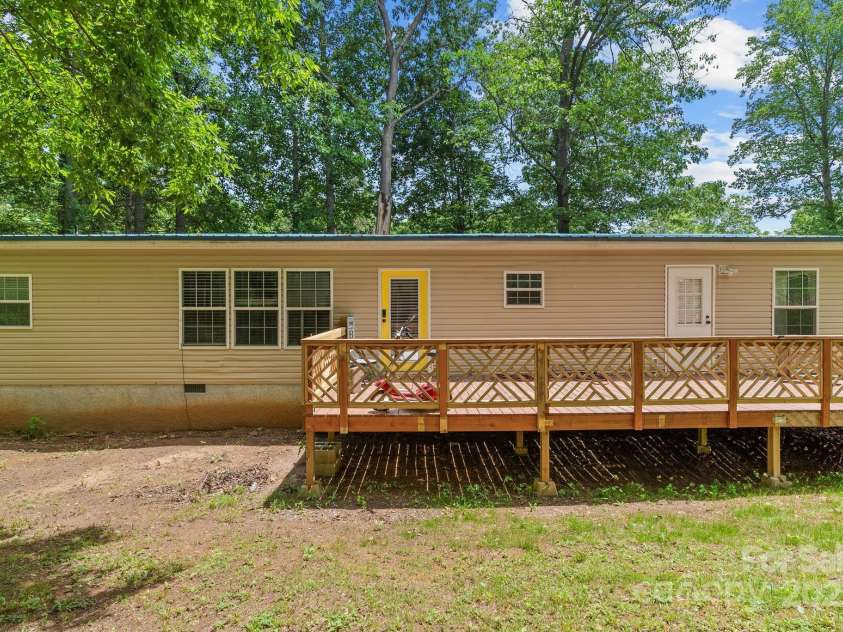 27 Sage Way, Clyde, NC 28721.  MLS# CAR4272722, YatesRealty ID 22936. 