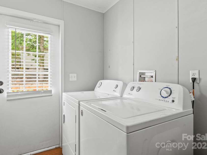27 Sage Way, Clyde, NC 28721.  MLS# CAR4272722, YatesRealty ID 22936. Laundry room, washer and dryer are included in sale of the home.