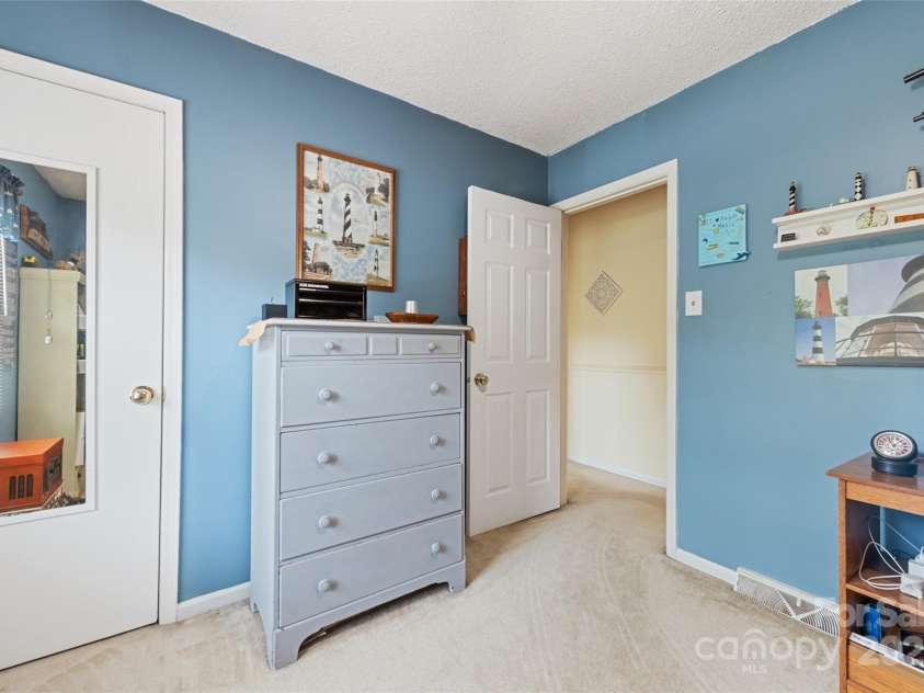 16 Fieldstone Court, Arden, NC 28704.  MLS# CAR4265199, YatesRealty ID 22937. 