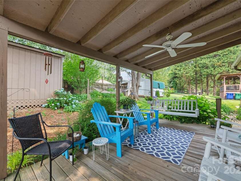 16 Fieldstone Court, Arden, NC 28704.  MLS# CAR4265199, YatesRealty ID 22937. 