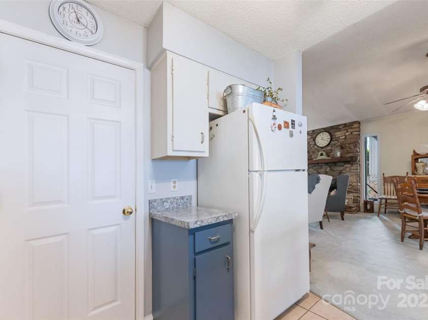16 Fieldstone Court, Arden, NC 28704.  MLS# CAR4265199, YatesRealty ID 22937. 