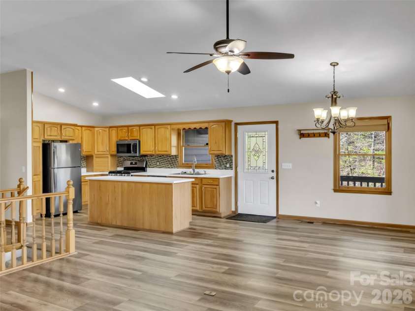400 Indian Trail, Franklin, NC 28734.  MLS# CAR4363989, YatesRealty ID 22937. 