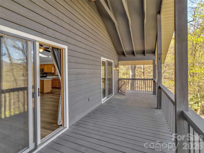 400 Indian Trail, Franklin, NC 28734.  MLS# CAR4363989, YatesRealty ID 22937. 