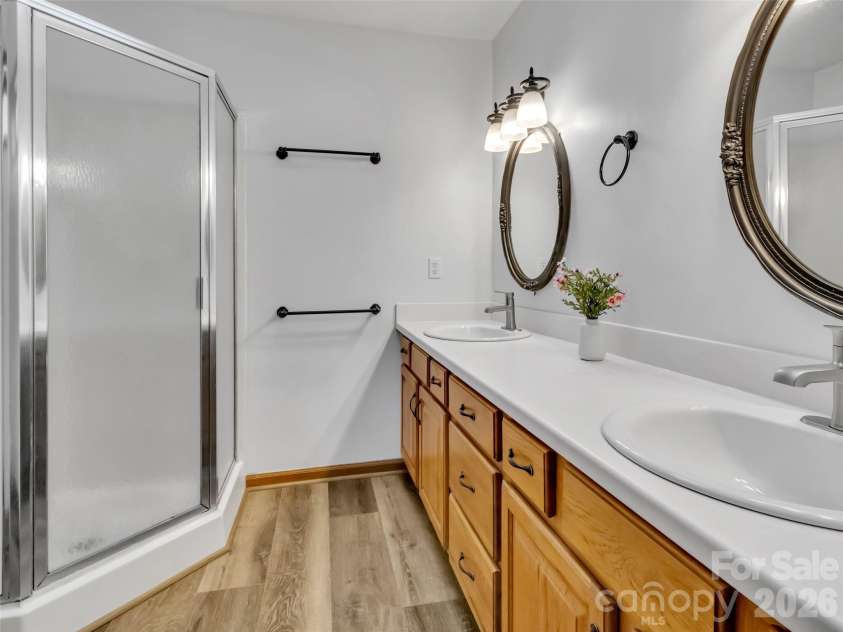 400 Indian Trail, Franklin, NC 28734.  MLS# CAR4363989, YatesRealty ID 22937. 
