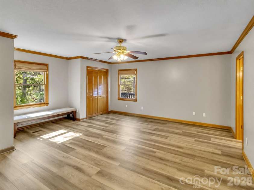 400 Indian Trail, Franklin, NC 28734.  MLS# CAR4363989, YatesRealty ID 22937. 