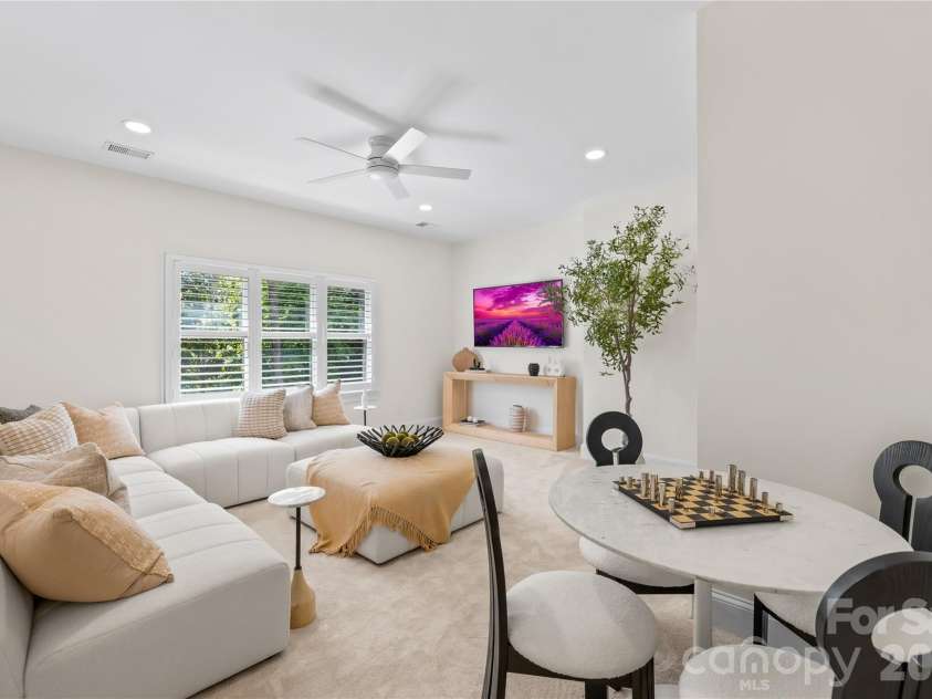 162 Dedham Loop, Mooresville, NC 28117.  MLS# CAR4378074, YatesRealty ID 22938. Bonus Room