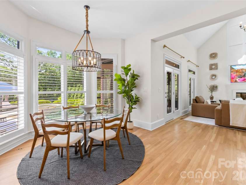 162 Dedham Loop, Mooresville, NC 28117.  MLS# CAR4378074, YatesRealty ID 22938. Breakfast Area