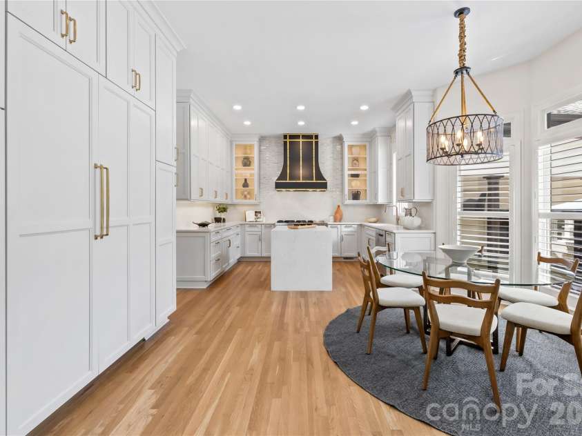 162 Dedham Loop, Mooresville, NC 28117.  MLS# CAR4378074, YatesRealty ID 22938. Total Kitchen Renovation in 2024!