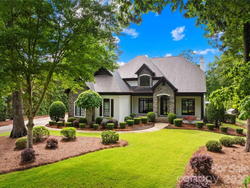 162 Dedham Loop, Mooresville, NC 28117.  MLS# CAR4378074, YatesRealty ID 22938. Welcome Home to 162 Dedham Loop!